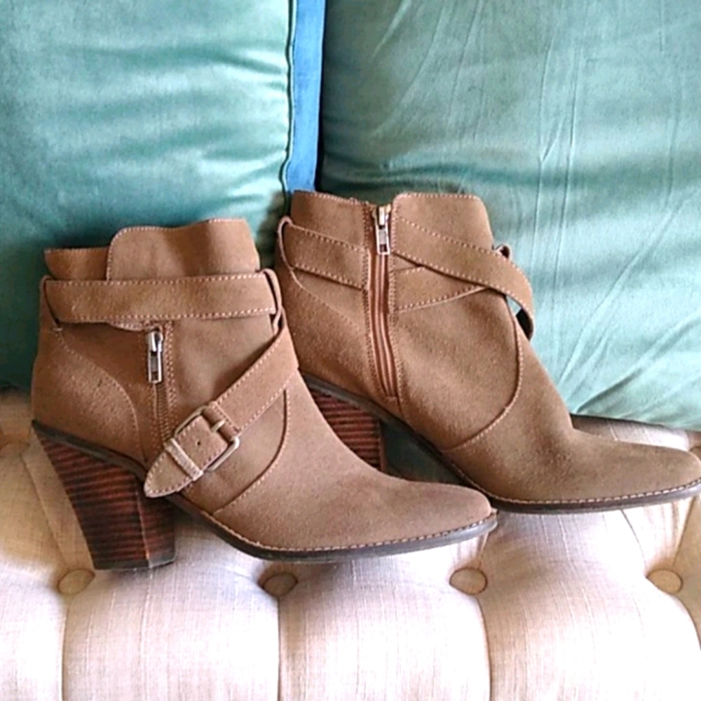 Dolce Vita Ankle Boots